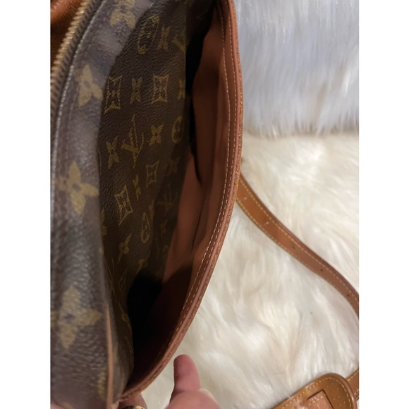 Authentic Louis Vuitton Monogram Jeune Fille GM Shoulder Bag Cross Body - Picture 13 of 15